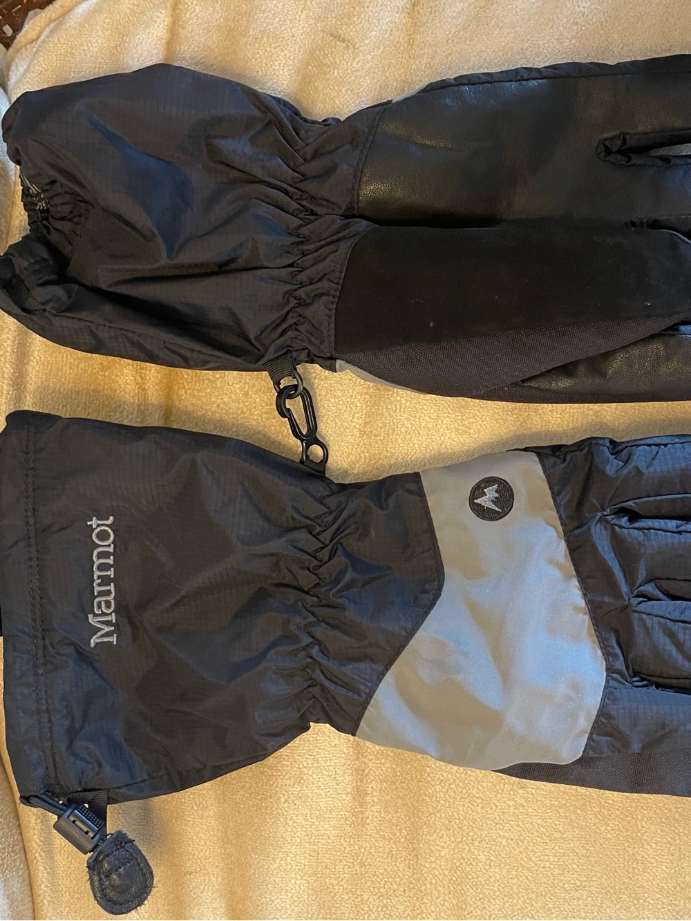 Marmot Gloves - Picture 2 of 3